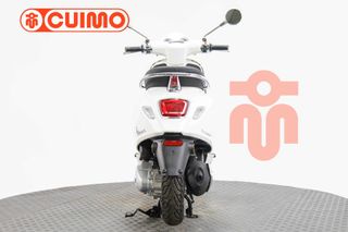 VESPA PRIMAVERA 125