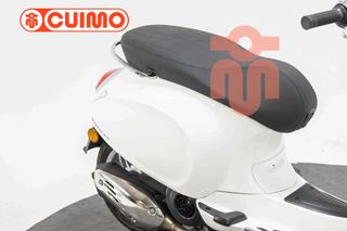 VESPA PRIMAVERA 125