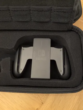 Nintendo Switch con Volantes y Juegos