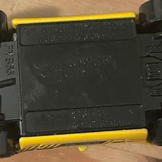 Hot Wheels Mazda MX-5 1996 Amarillo