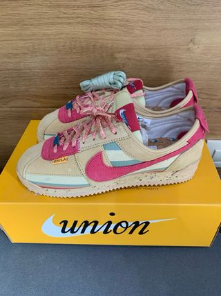 Nike Cortez SP Union en Sesame