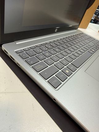 Portátil HP 15-fc0240ns