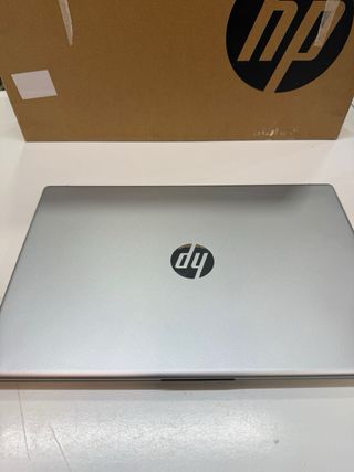 Portátil HP 15-fc0240ns