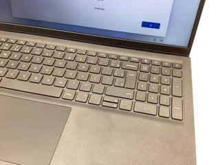 pc portatil dell inspiron 15 3520