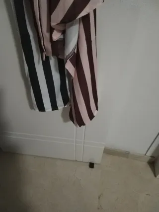 Vestido rayas blanco, negro y rosa