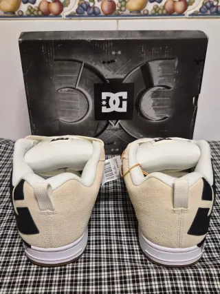 ZAPATILLAS DC COURT GRAFFIK