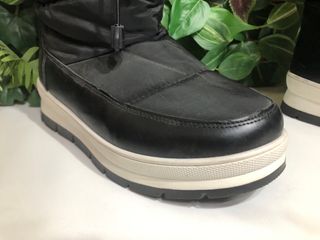 Botas negras