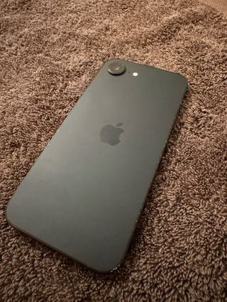 iPhone 16 e Negro
