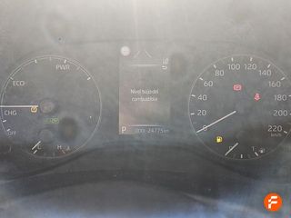 Toyota Yaris 1.5 120H Business Plus