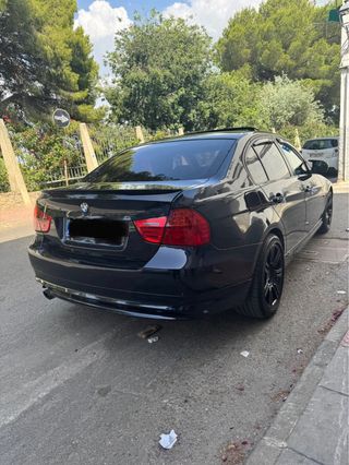 BMW E90 318d LCI