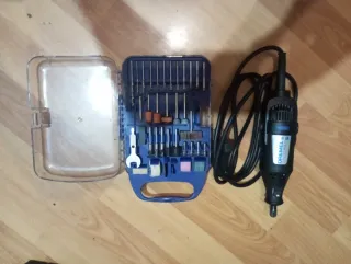 Taladro de pared y mano Black+Decker