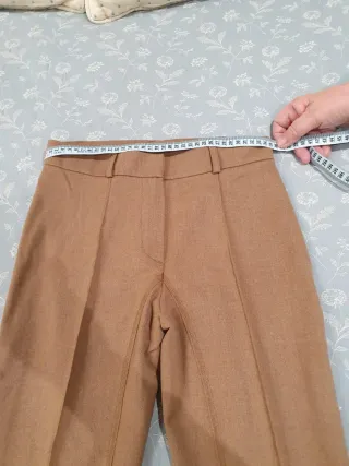 Pantalón pitillo camel