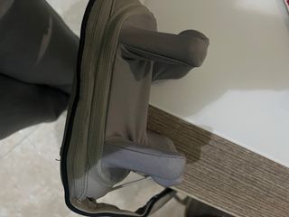 Massaggiatore schiena e collo grigio