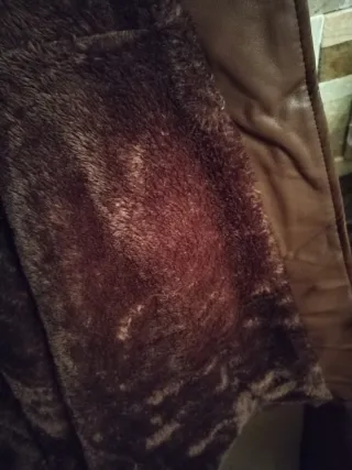 Abrigo marrón con pelo de excelente calidad,super