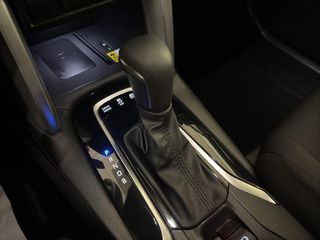 TOYOTA COROLLA CROSS 1.8 HYBRID STYLE E-CVT 140 5P