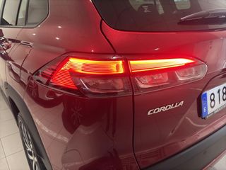 TOYOTA COROLLA CROSS 1.8 HYBRID STYLE E-CVT 140 5P