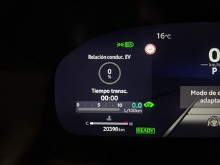 TOYOTA YARIS CROSS 1.5 VVT-I HYBRID PREMIERE EDITION AWD 130 5P