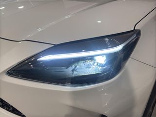 TOYOTA YARIS CROSS 1.5 VVT-I HYBRID PREMIERE EDITION AWD 130 5P