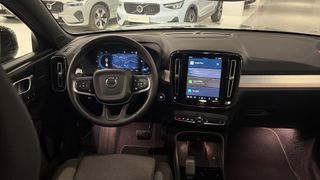 VOLVO XC40 2.0 B3 PLUS DARK AUTO 163 5P