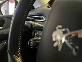 Peugeot 308 5p Allure 1.2 PureTech 96KW (130CV)