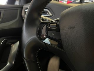 Peugeot 308 5p Allure 1.2 PureTech 96KW (130CV)