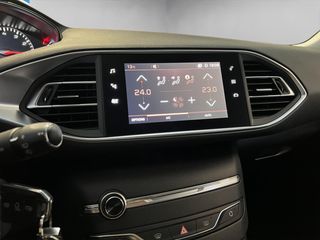 Peugeot 308 5p Allure 1.2 PureTech 96KW (130CV)