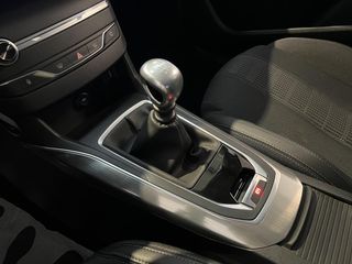 Peugeot 308 5p Allure 1.2 PureTech 96KW (130CV)