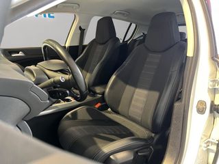 Peugeot 308 5p Allure 1.2 PureTech 96KW (130CV)