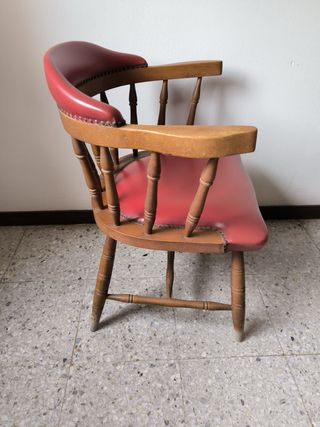 Silla antigua madera maciza y cuero