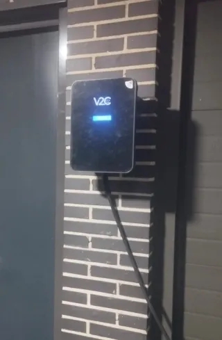 Instalación de punto de recarga de coche eléctrico