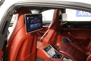 Porsche Panamera Turbo 550cv