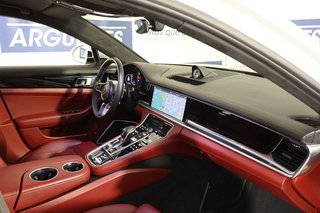 Porsche Panamera Turbo 550cv