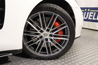 Porsche Panamera Turbo 550cv