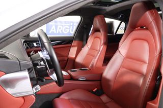 Porsche Panamera Turbo 550cv