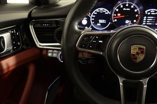 Porsche Panamera Turbo 550cv