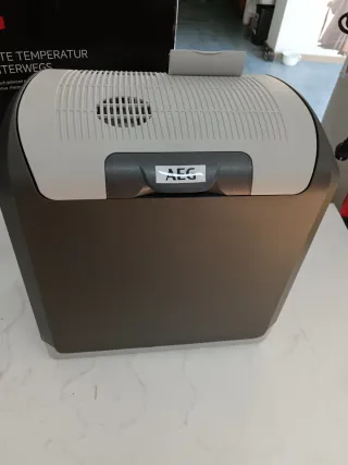 Nevera Portátil AEG KK 20L 12V PARA COCHE