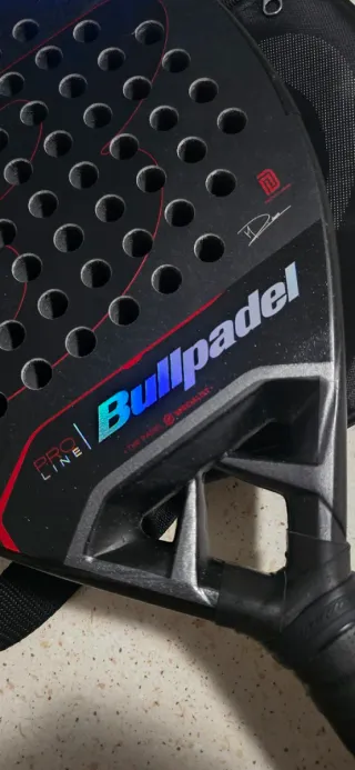 Bullpadel Vertex 04 Comfort Pala