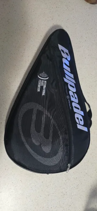 Bullpadel Vertex 04 Comfort Pala
