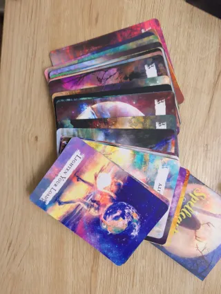 Oráculo Spellcasting de Flavia Kate Peters