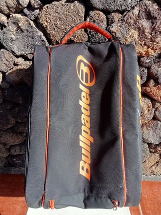 Paletero Bullpadel Next - Capacidad y Térmico
