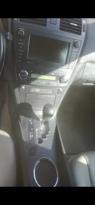 Toyota Avensis 2010