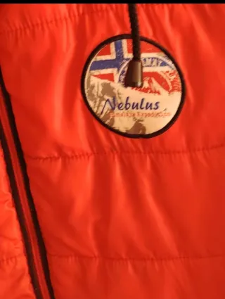 Plumífero Nebulus Rojo Hombre