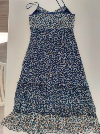 Vestito floreale estivo con spalline