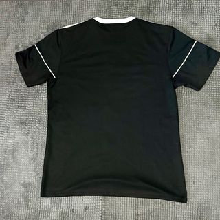T-shirt Adidas nera taglia M