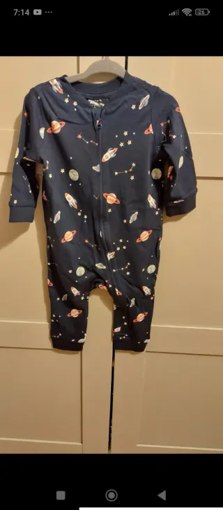 Pijama bebé talla 74 azul cohete de h&m