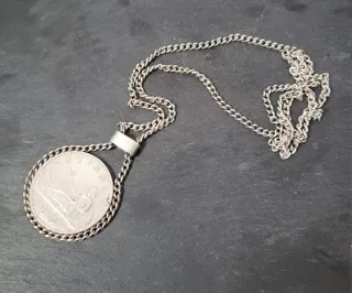 Collar con Moneda de plata 5 Pesetas 1870
