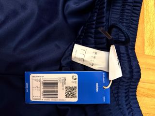 Pantalón chándal Adidas x Oasis azul