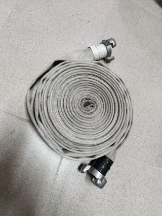 Manguera de bombero usada
