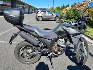 UM DSR Adventure TT 125 Negra/Gris