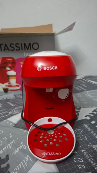Cafetera Tassimo Bosch Roja